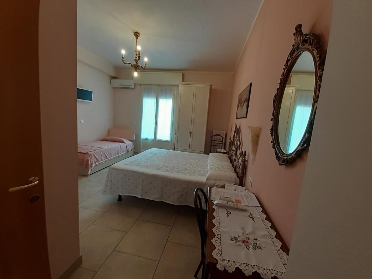 ホテル La Casa Di Catia フィレンツェ エクステリア 写真